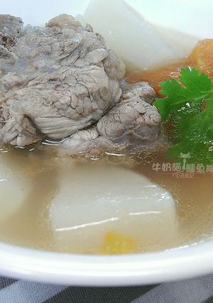 蕃茄蘿蔔排骨湯【電鍋料理】 的食譜成品照片