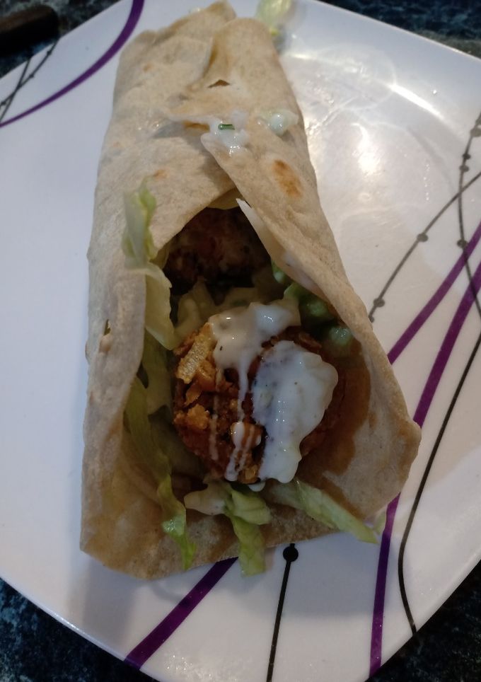 Una foto de Tacos de falafel versión saludable