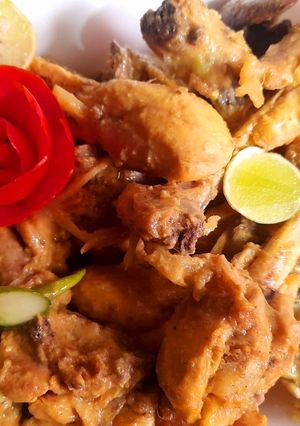 A picture of Afghani chicken karahi.