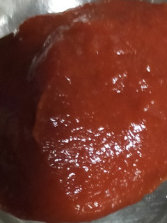A picture of Tomato puree.