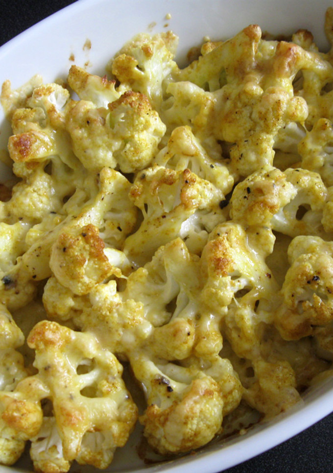 A picture of Cauliflower Curry Mayo Cheese Bake.