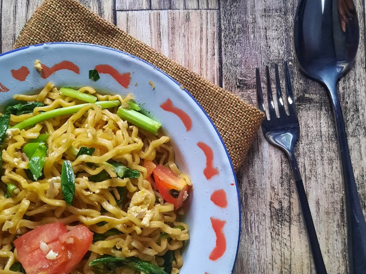 Langkah Mudah untuk Membuat Mie Goreng Telur, Enak