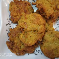 A picture of Leftover maggi fritters.