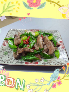 豬福滿滿- 蒜苗炒鹹豬肉 的食譜成品照片
