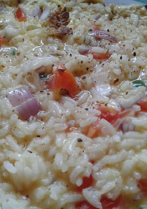 A picture of Rice-omlette.