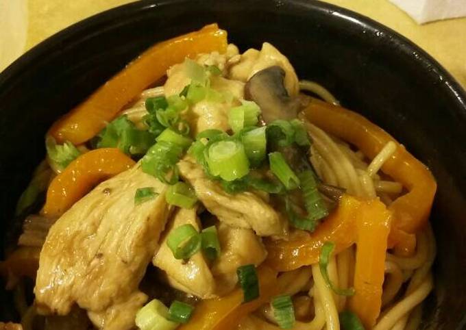 How to Make Favorite Chicken Lo Mein