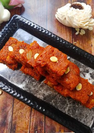 গাজরের বরফি (gajar barfi recipe in bengali) রেসিপির প্রধান ছবি