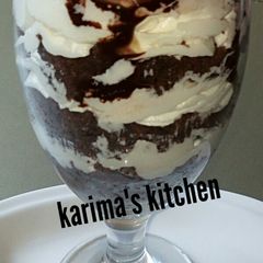 Chocolate cake parfait A picture of Chocolate cake parfait.