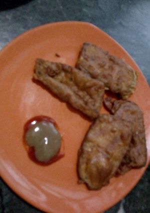 A picture of Brinjal pakora.