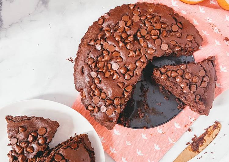 Dark Chocolate & Pear Cake