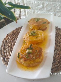 Una foto de Patatas a la importancia rellenas de bacalao