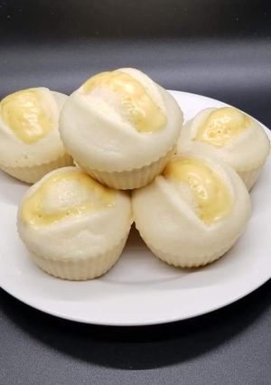 A picture of Puto Cheese.