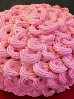 A picture of Wilton Buttercream Frosting.
