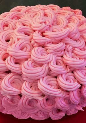 A picture of Wilton Buttercream Frosting.