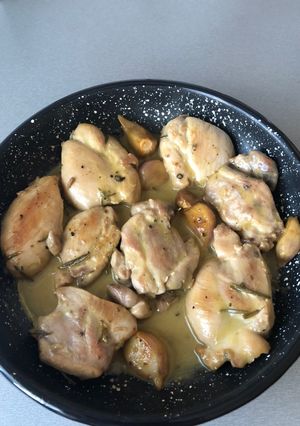 O poză a rețetei Pui cu usturoi -pechuga de pollo al ajillo 🧄💃.
