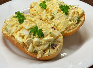 Isteni tojáskrém recept fotója