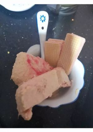 A picture of Peach ice cream🧡.