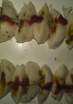 A picture of Bharva idli / stuffed idli.
