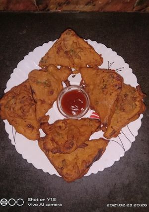 ডিম টোস্ট (Dim Toast recipe in bengali) রেসিপির প্রধান ছবি