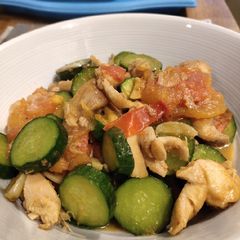A picture of Chicken with Cucumber.