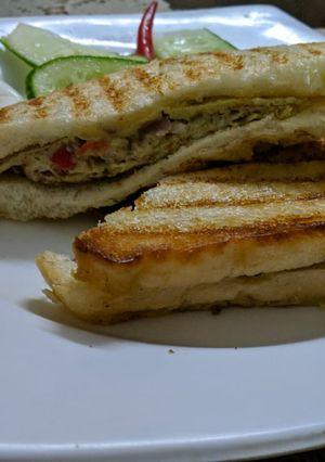 A picture of Egg and cheese sandwich.