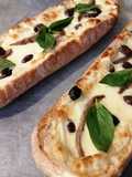 Ciabattine rustiche con provola, alici, olive nere e basilico