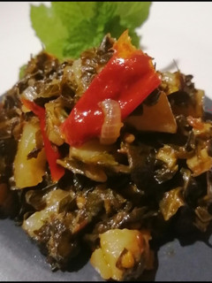 A picture of Braised Spinach `and Potato.