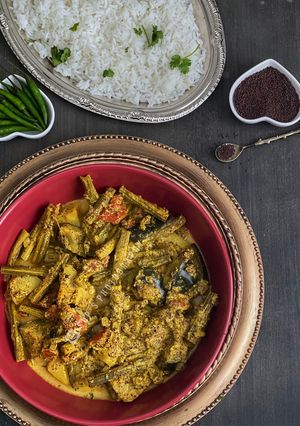 সরষে বাটায় সজনে ডাঁটা (Drumstick In Mustard Gravy Recipe In Bengali) রেসিপির প্রধান ছবি