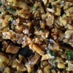 A picture of Mushroom masala curry.