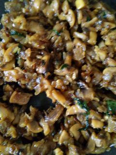 A picture of Mushroom masala curry.