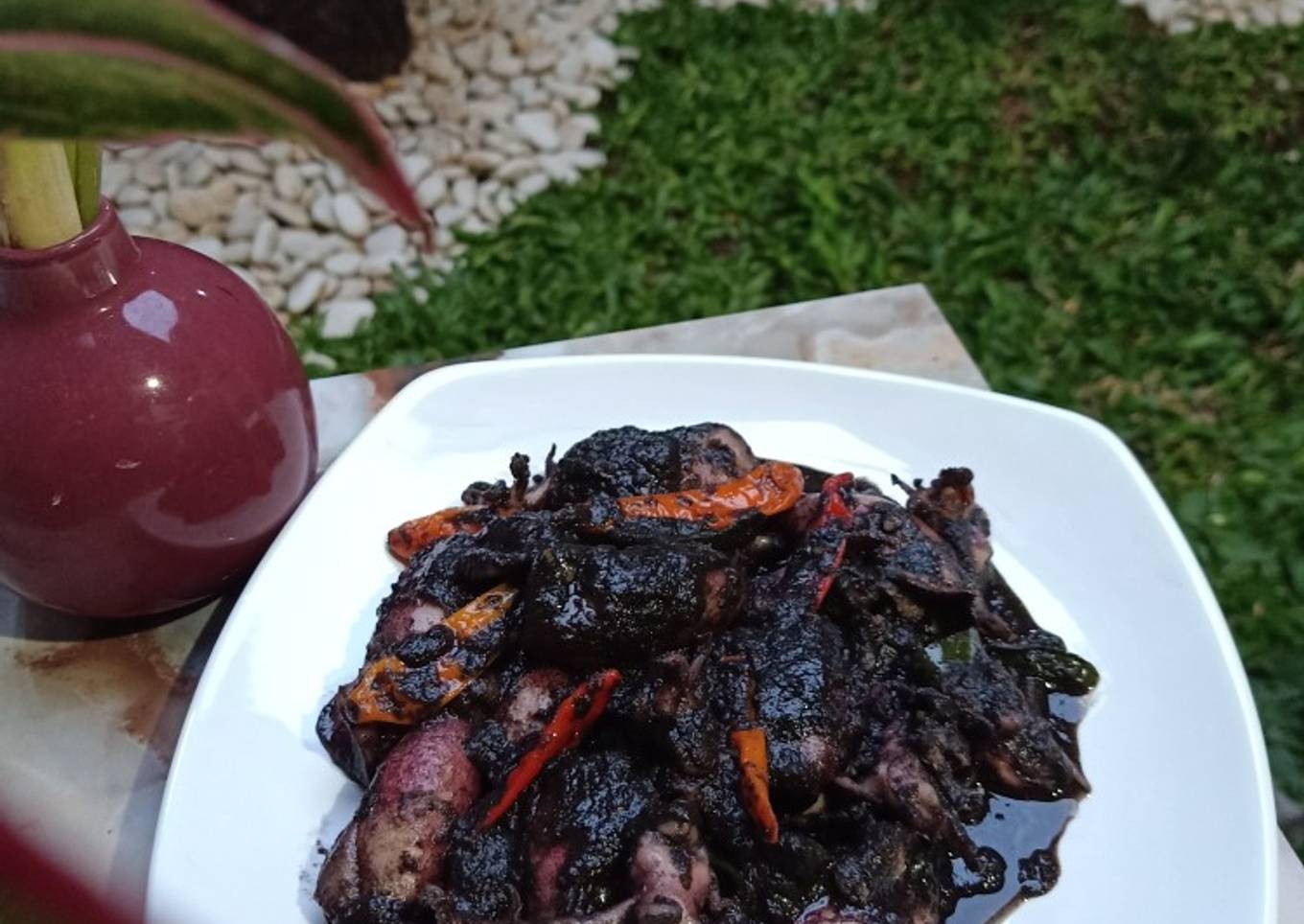 008. Cumi-cumi hitam dari segala usia