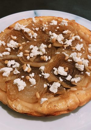 Une photo de Tarte aux oignons façon tatin