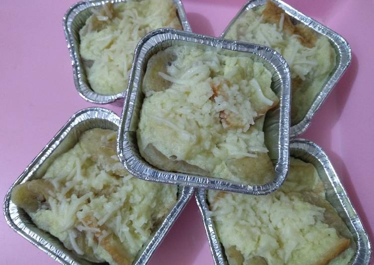 98. Puding roti tawar pisang