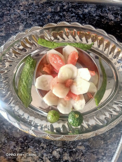 खीरा टमाटर सलाद(kheera tamater ka salad recipe in hindi) रेसिपी मुख्य फोटो