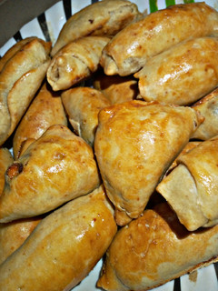 A picture of Baked meat roll.