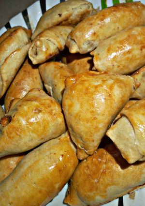 A picture of Baked meat roll.