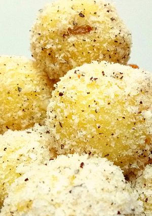 A picture of Potato Ladoo | Aloo Ladoo.