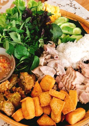 Hình của món Bún đậu mắm tôm.