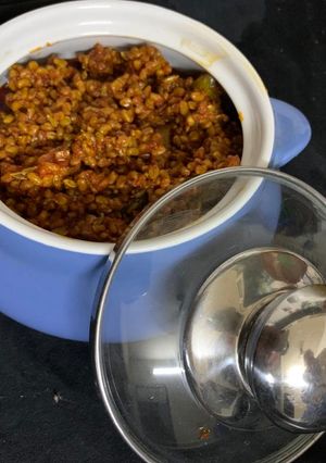 મેથી દાણા કેરી નું અથાણું (Methi Dana Keri Athanu Recipe In Gujarati) રેસીપી મુખ્ય ફોટો