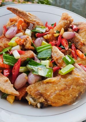 Foto resep Ayam goreng cabai bawang. (sehat anak kos)