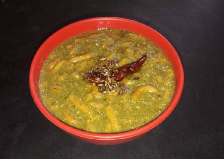 Get Fresh With Palak dahi curry