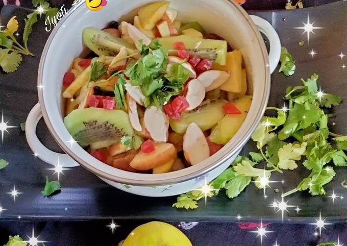 Simple Way to Make Quick Kiwi Berry fruits with honey, lemon salad