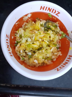 कांदा कैरी (kanda kairi recipe in marathi) रेसिपी चे मुख्य फोटो