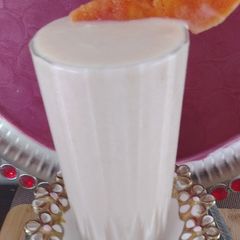 A picture of Papaya Banana Smoothie.