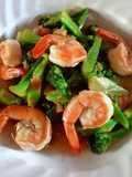 ผัดบร็อคโคลี่กุ้งสด