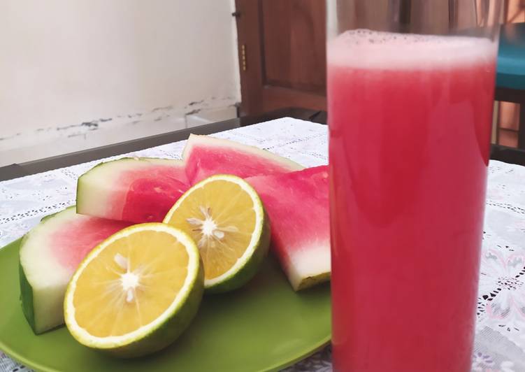 Langkah Mudah untuk Menyiapkan Jus Diet Semangka Jeruk Anti Gagal