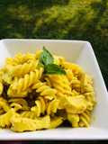 Fusilli au poulet, curry et fromage