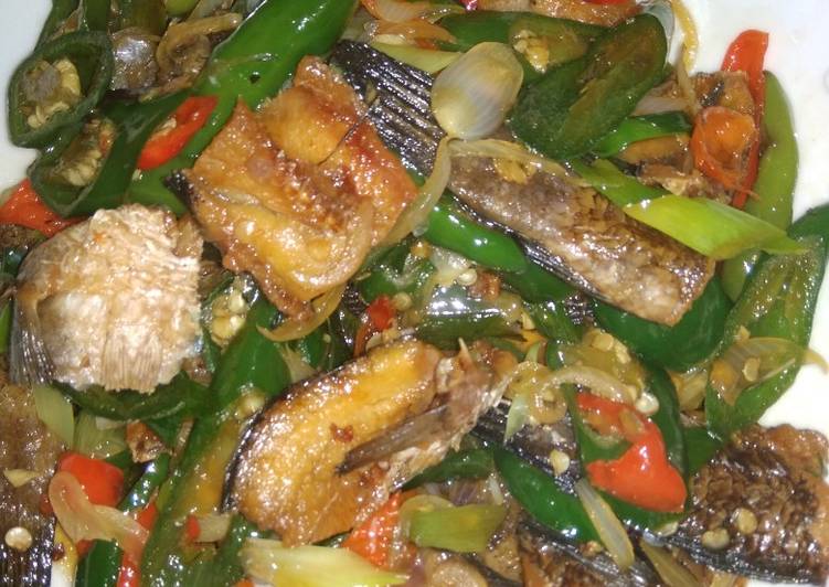 Bumbu Tumis cabe gabus asin | Resep Bumbu Tumis cabe gabus asin Yang Bisa Manjain Lidah