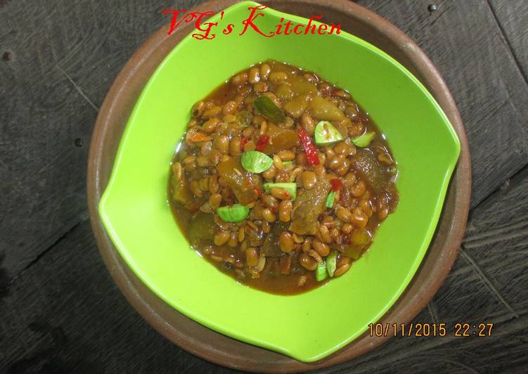 Recipe of Any-night-of-the-week Krechek Sambal with Cowpeas (SAMBAL GORENG KRECEK)