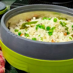 A picture of Leftover rice matar poha.